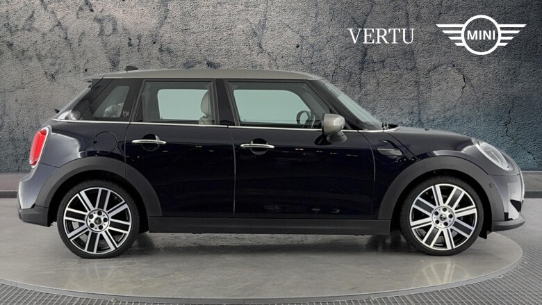 MINI Hatchback 1.5 Cooper Exclusive 5dr Auto [Nav Pack] Petrol Hatchback